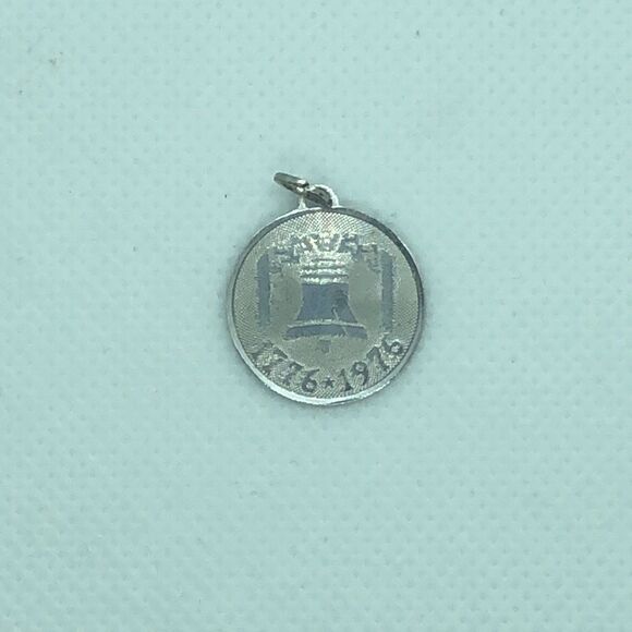 Jewelry - 💛 Sterling Silver 1776-1976 America Charm